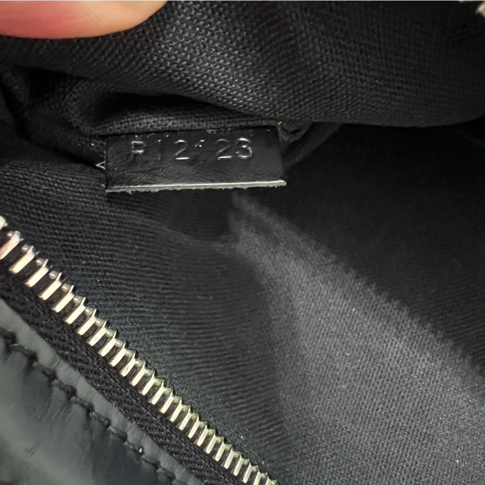 Louis Vuitton Damier Graphite Slim Crossbody Bag in Black - Picture 16 of 16